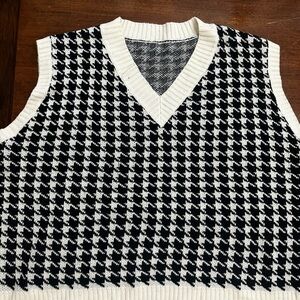 SHEIN Black and White V-Neck Sweater Vest